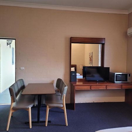 Seaton Arms Motor Inn Олбері Екстер'єр фото