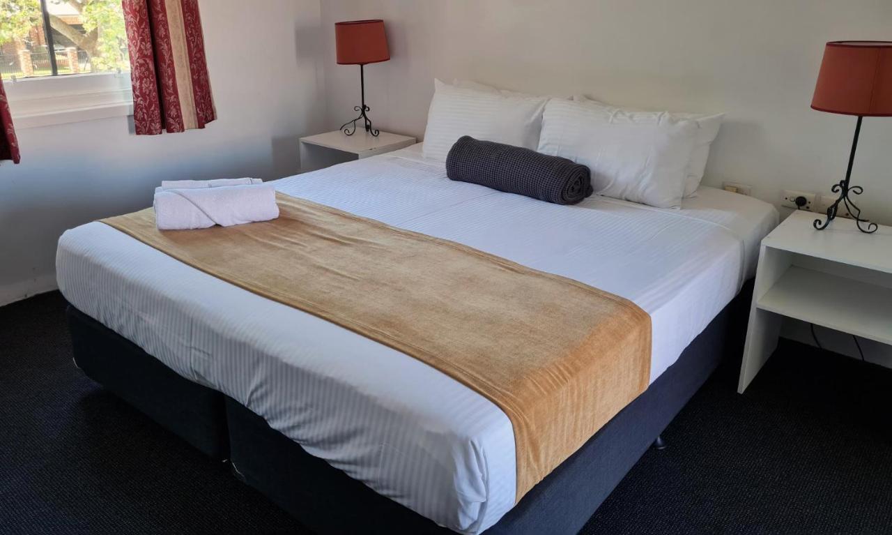 Seaton Arms Motor Inn Олбері Екстер'єр фото