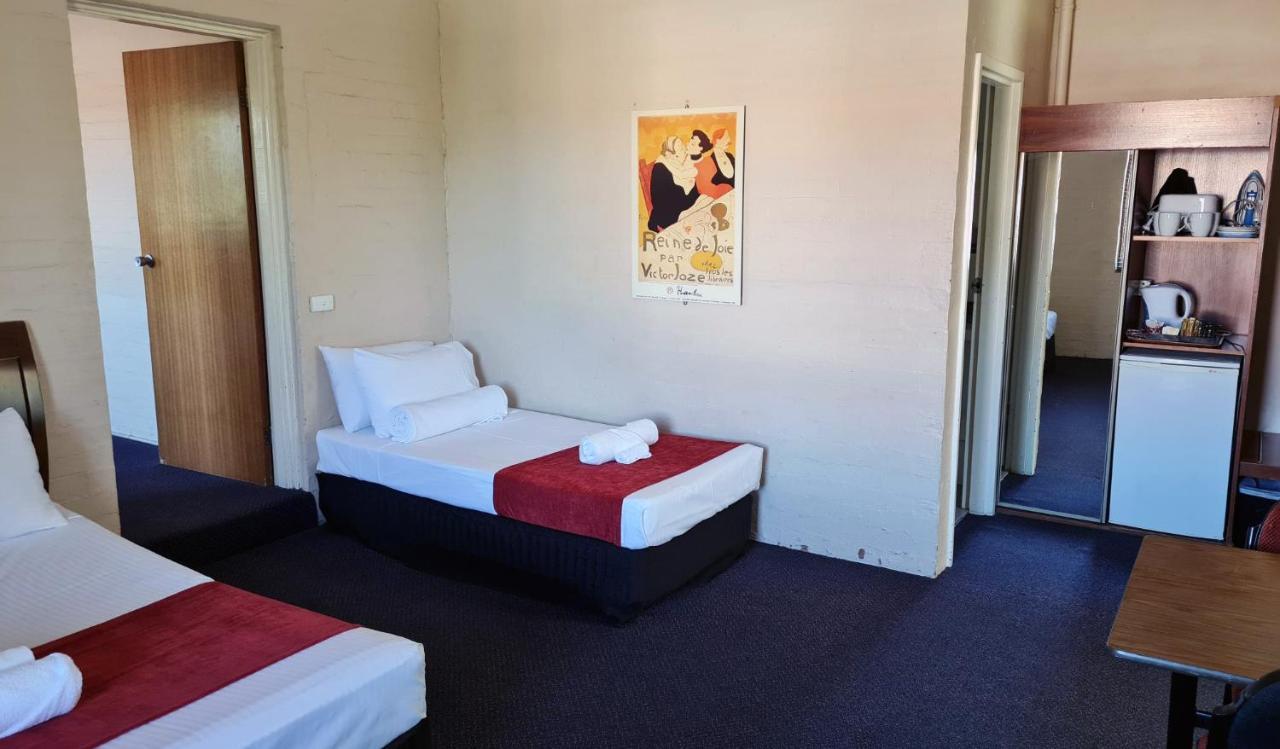Seaton Arms Motor Inn Олбері Екстер'єр фото
