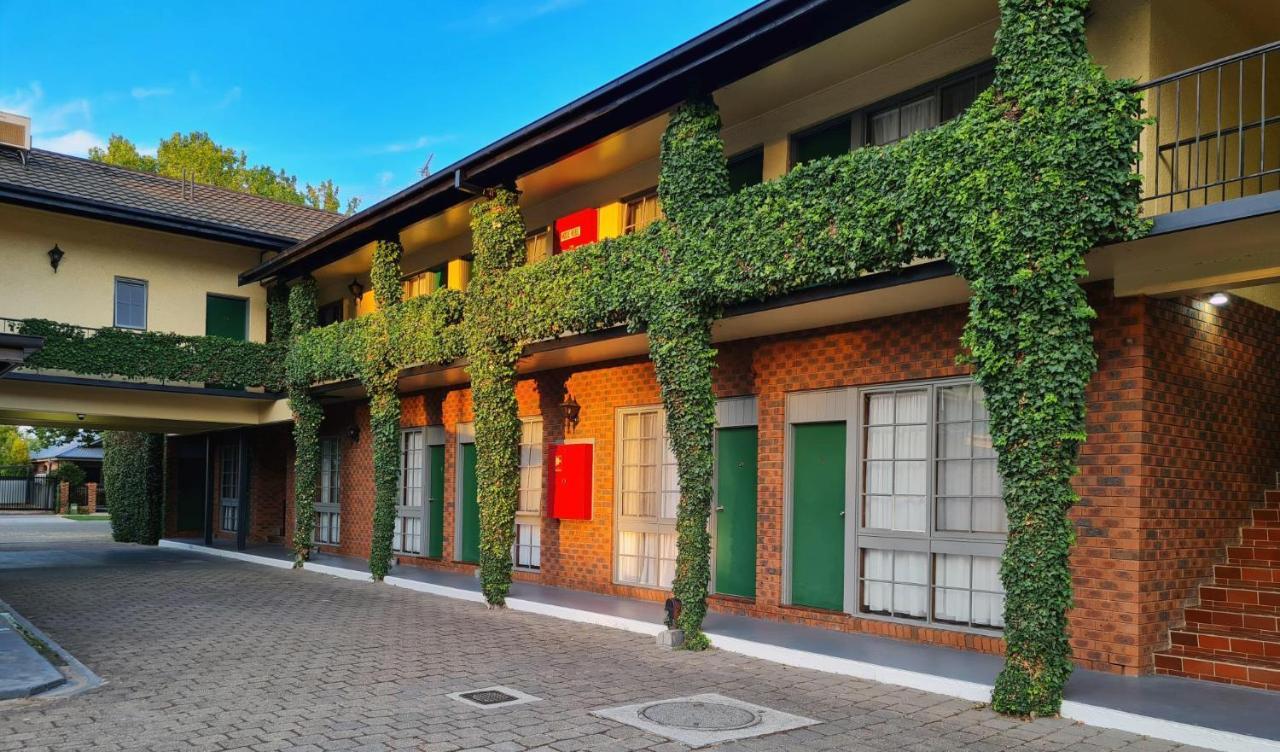 Seaton Arms Motor Inn Олбері Екстер'єр фото