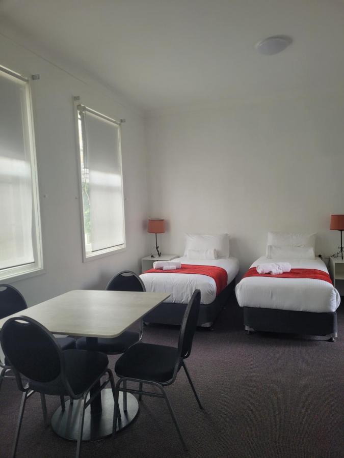 Seaton Arms Motor Inn Олбері Екстер'єр фото