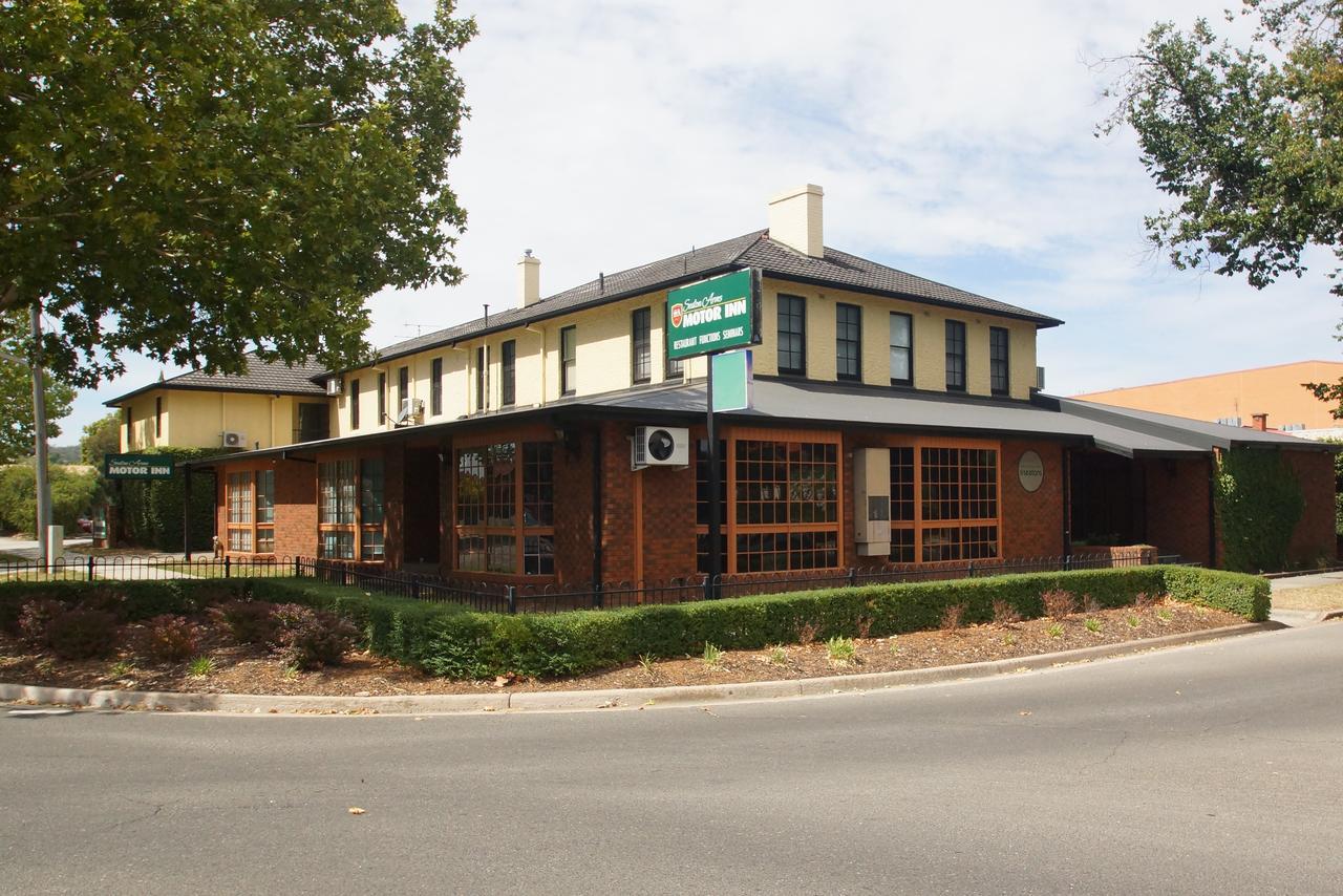 Seaton Arms Motor Inn Олбері Екстер'єр фото