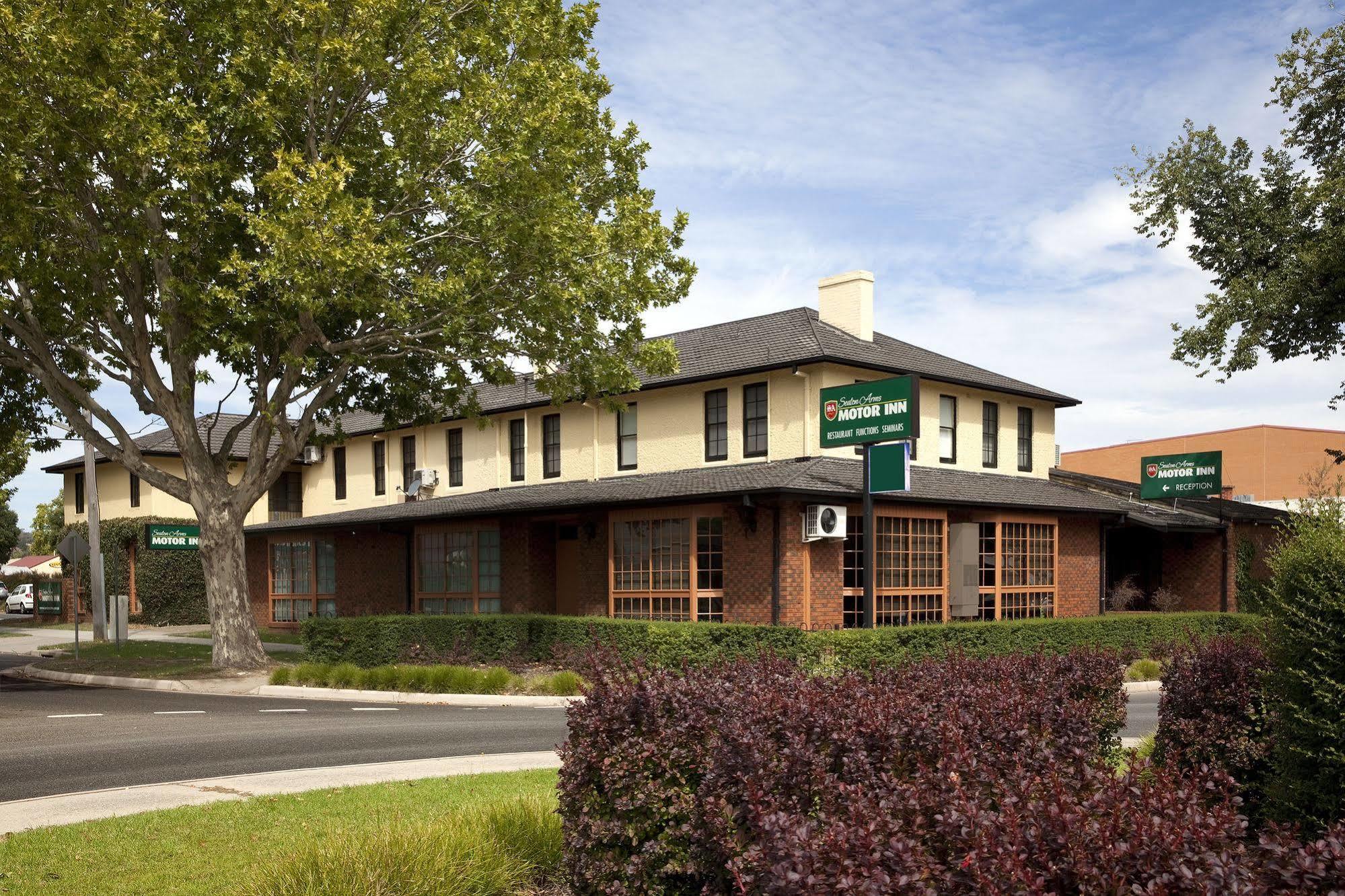 Seaton Arms Motor Inn Олбері Екстер'єр фото