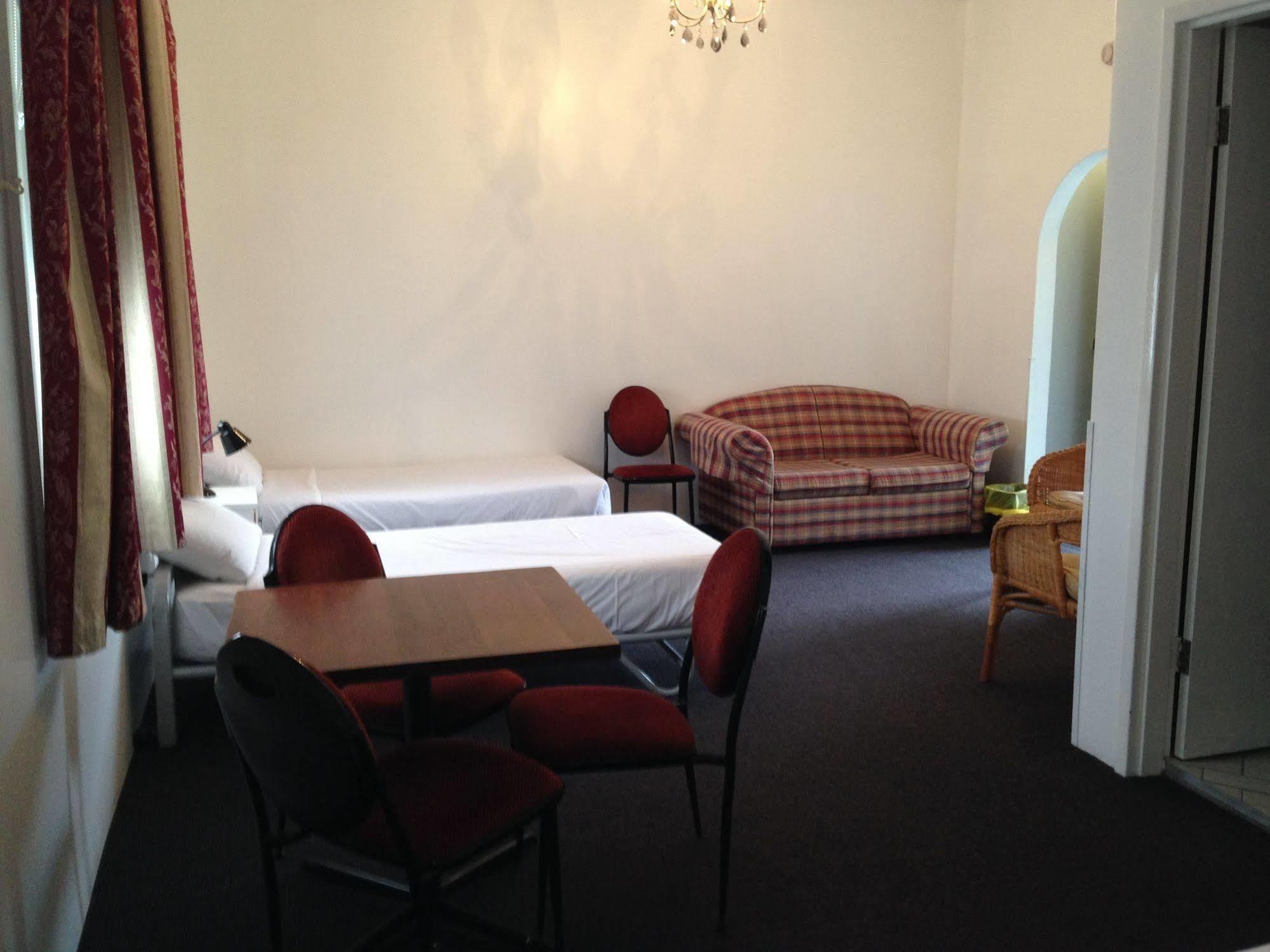 Seaton Arms Motor Inn Олбері Екстер'єр фото